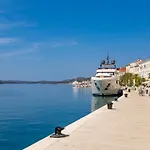 Appartement Mario Luxus-wohnung In By Interhome Mali Lošinj
