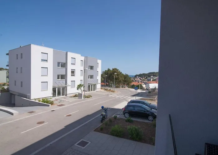 Apartamento Mario Luxus-wohnung In By Interhome Mali Lošinj