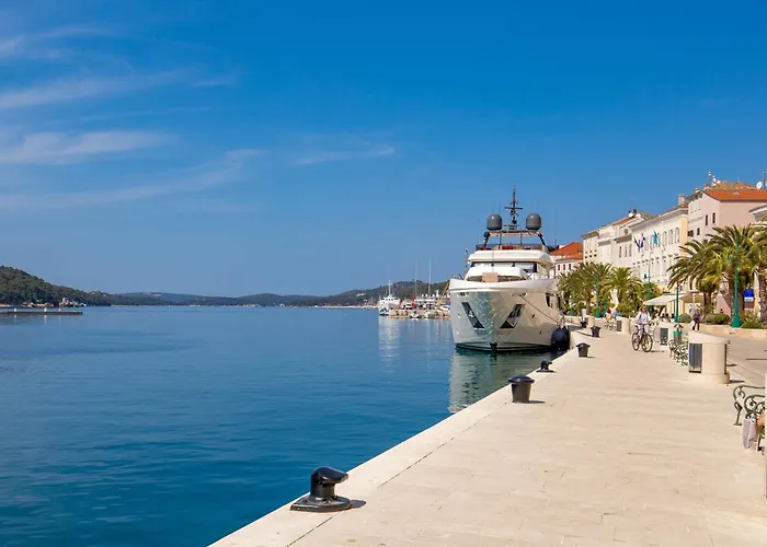 Apartamento Mario Luxus-wohnung In By Interhome Mali Lošinj
