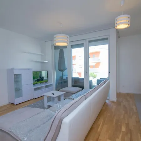 Mario Luxus-wohnung In By Interhome Appartement Mali Lošinj