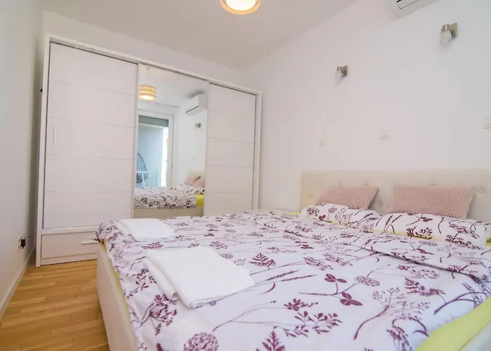 Mario Luxus-wohnung In By Interhome *